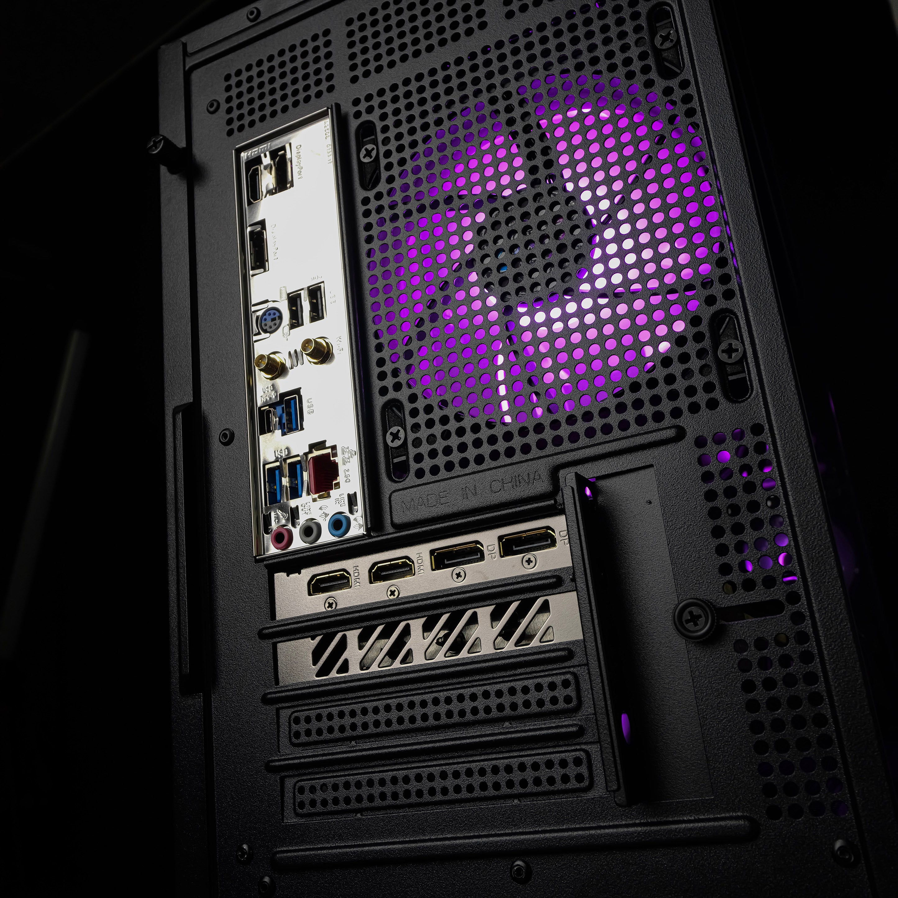 WYVERN LVL 8 RADEON MAX: RYZEN 7 7800X3D | RX 9070 XT
