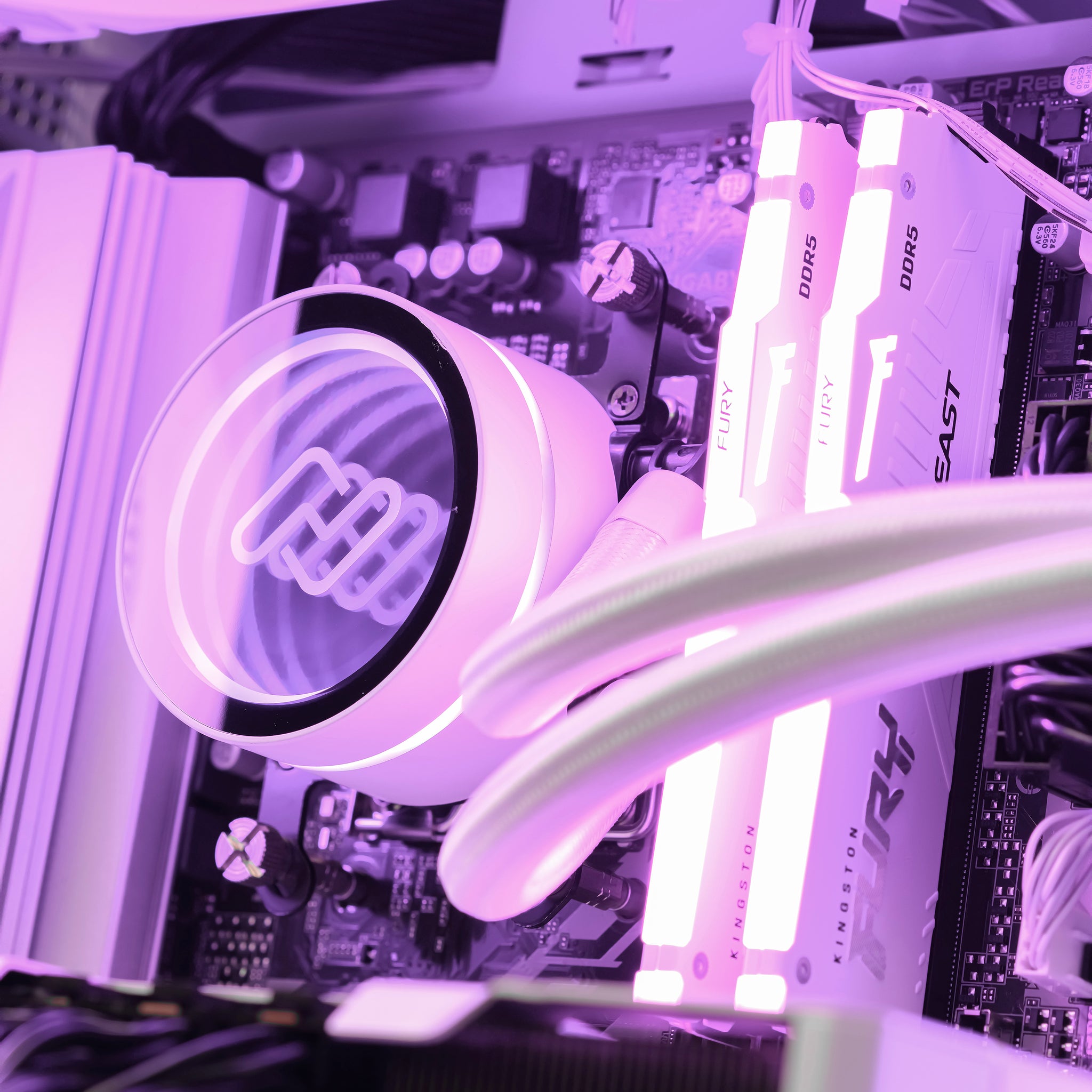 EMPRESS: RYZEN 7 7700 | RX 9070 XT