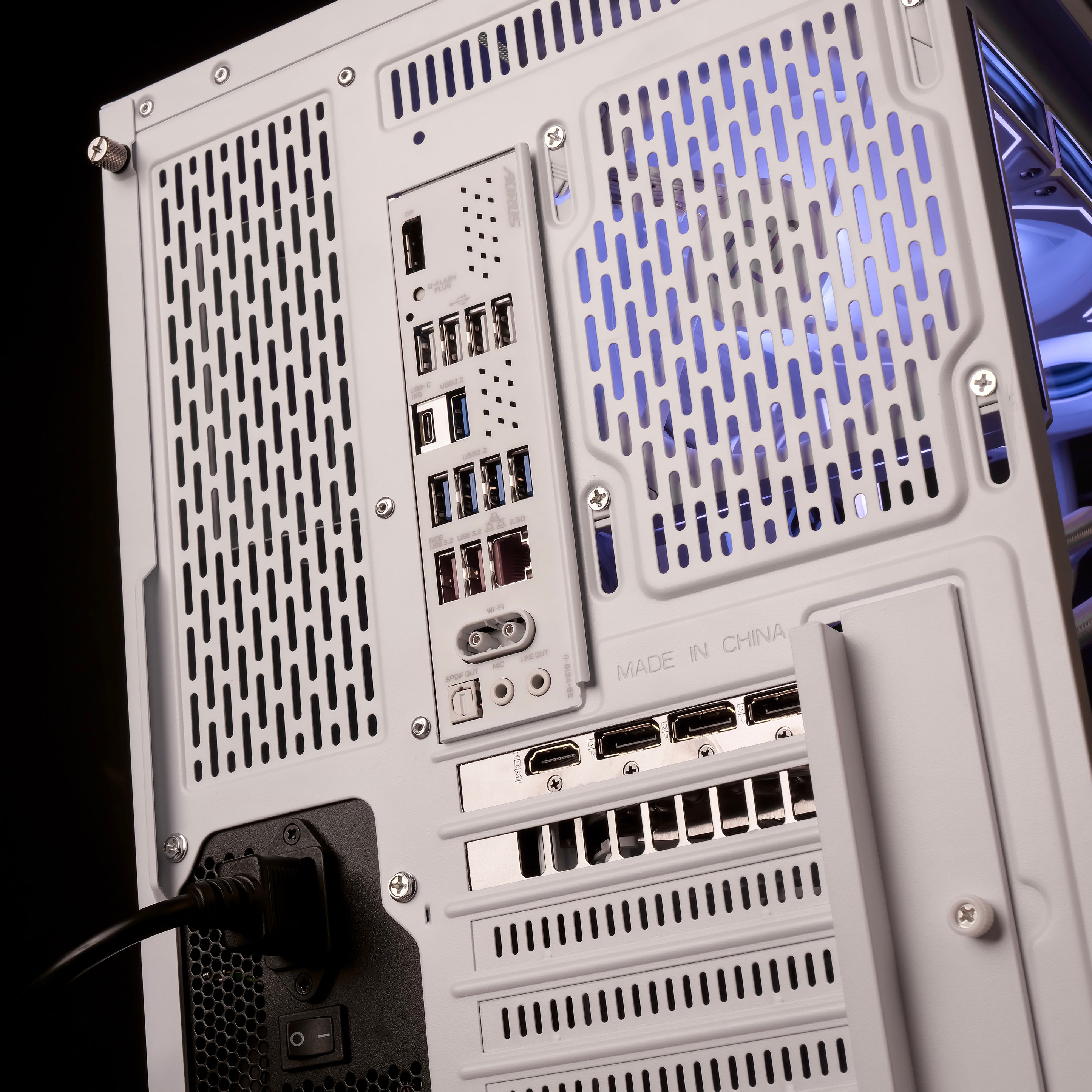 ASTERIA: RYZEN 7 7800X3D | RTX 5070 Ti