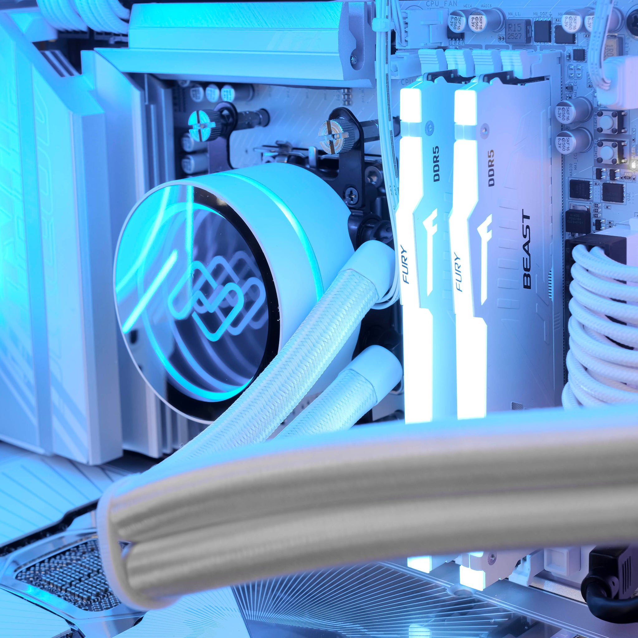 DURANDAL: RYZEN 7 9800X3D | RTX 5090