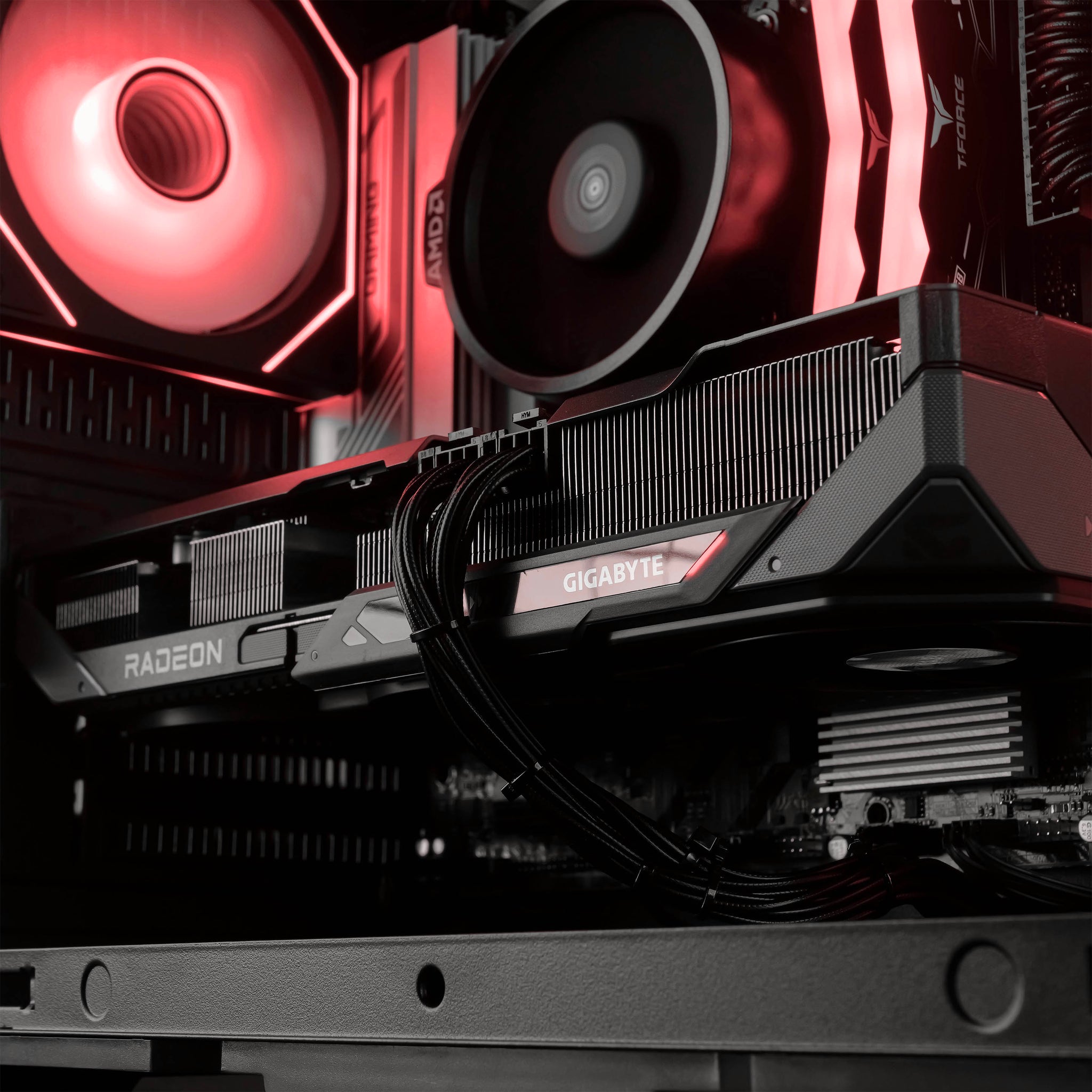 HAZE PRIME: RYZEN 5 7500F | RX 9070