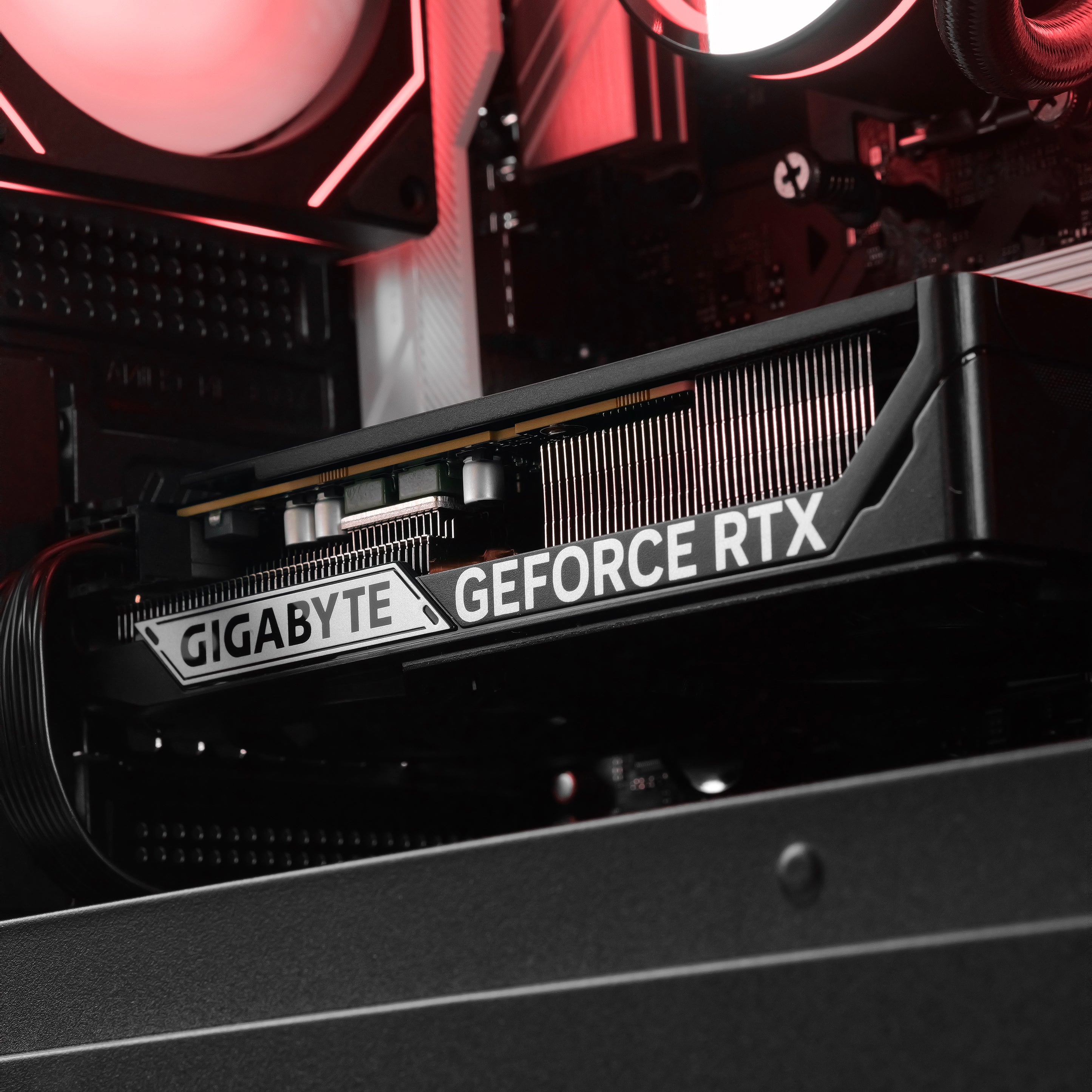 BLAZE FLARE: RYZEN 5 7500F | RTX 5060