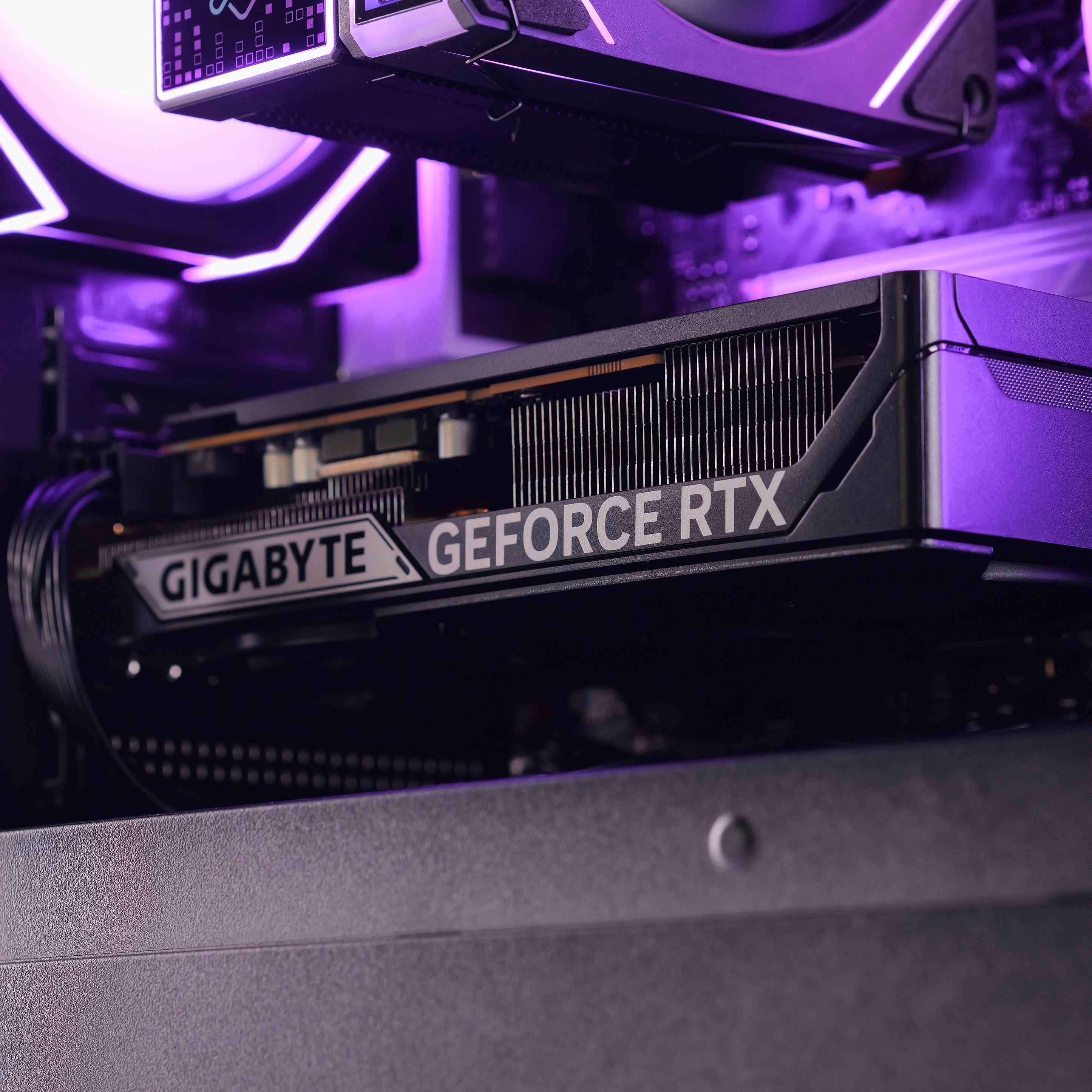 INFERNIX: RYZEN 5 7500F | RTX 5060