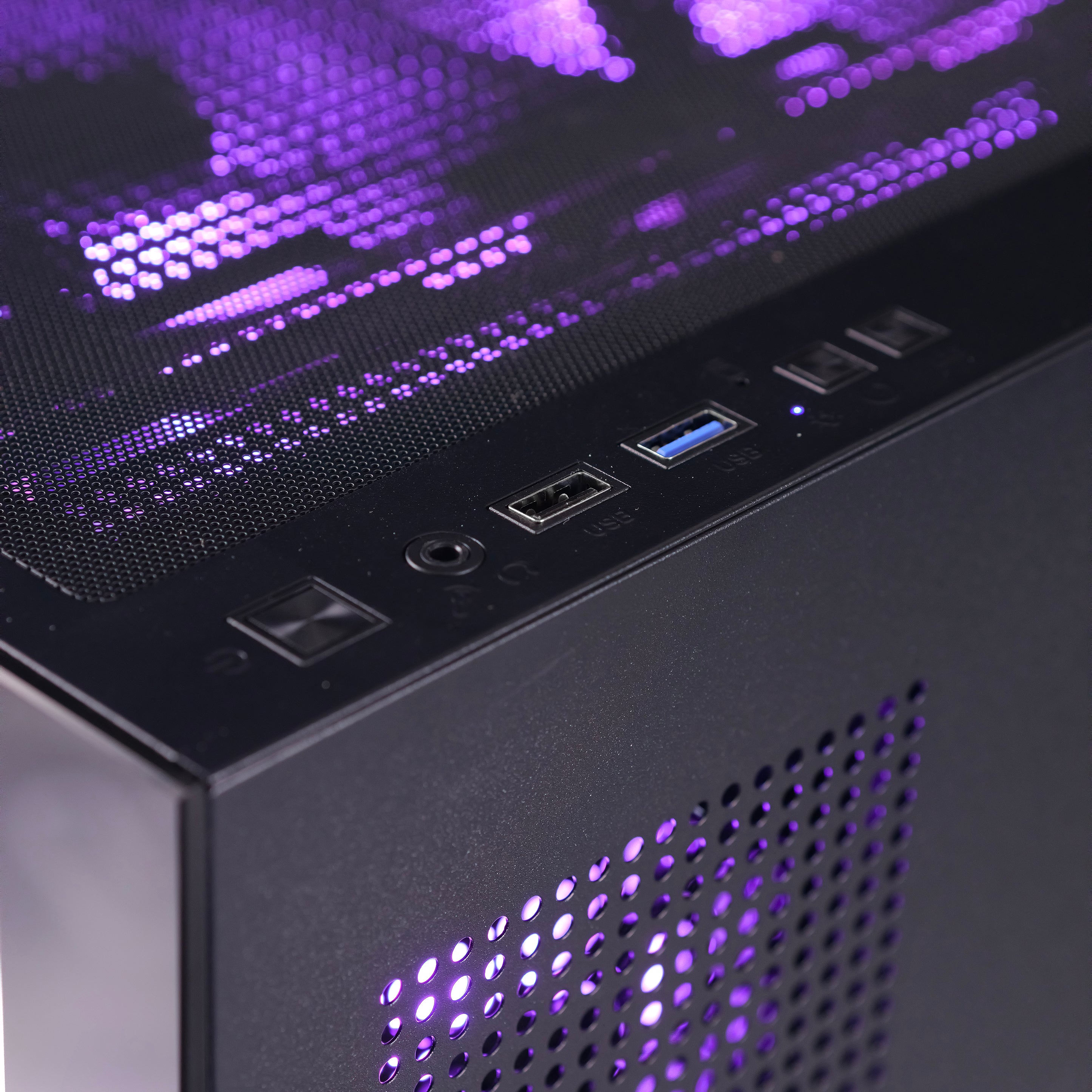 INFERNIX: RYZEN 5 7500F | RTX 5060