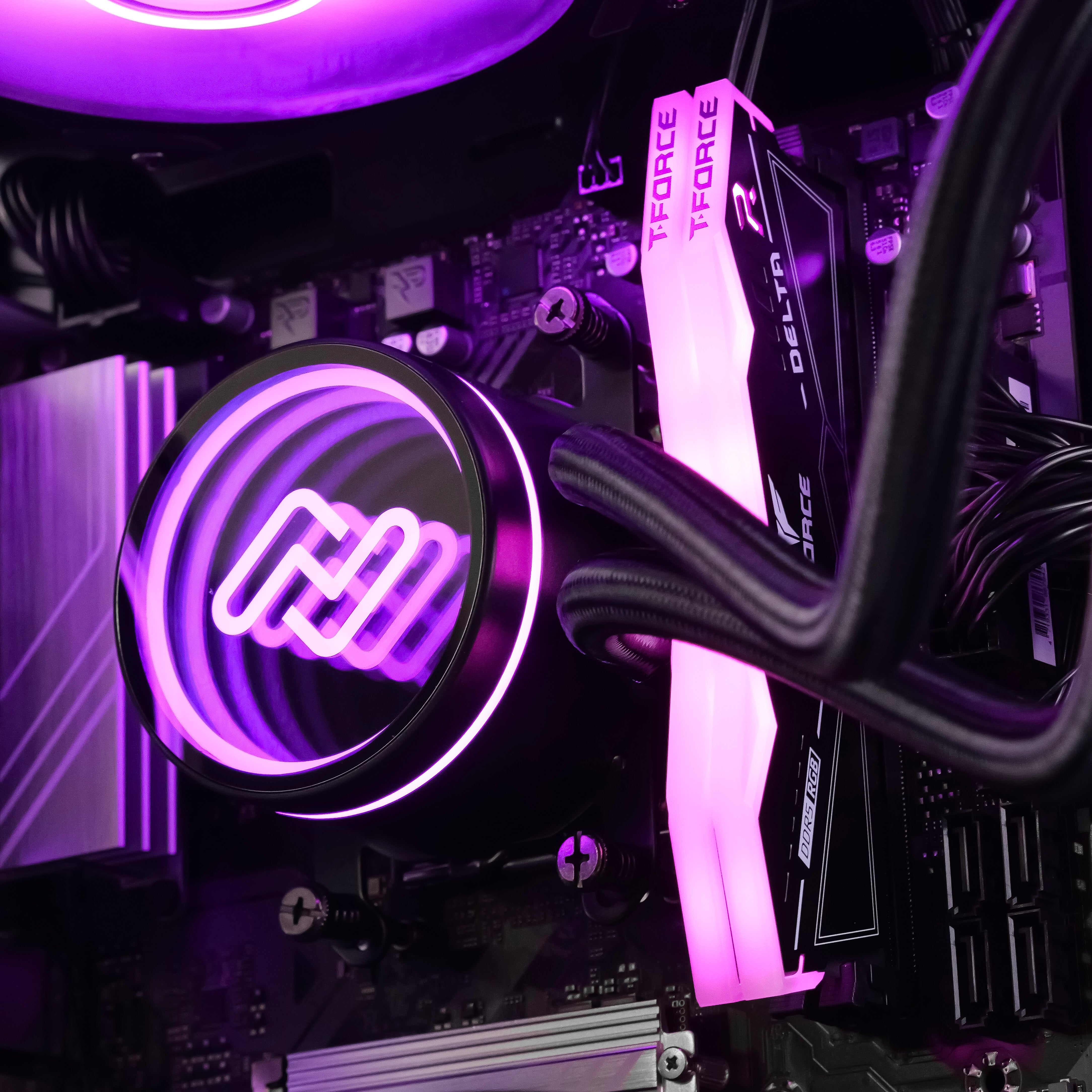 ASCENDANT: RYZEN 7 7700 | RTX 5050