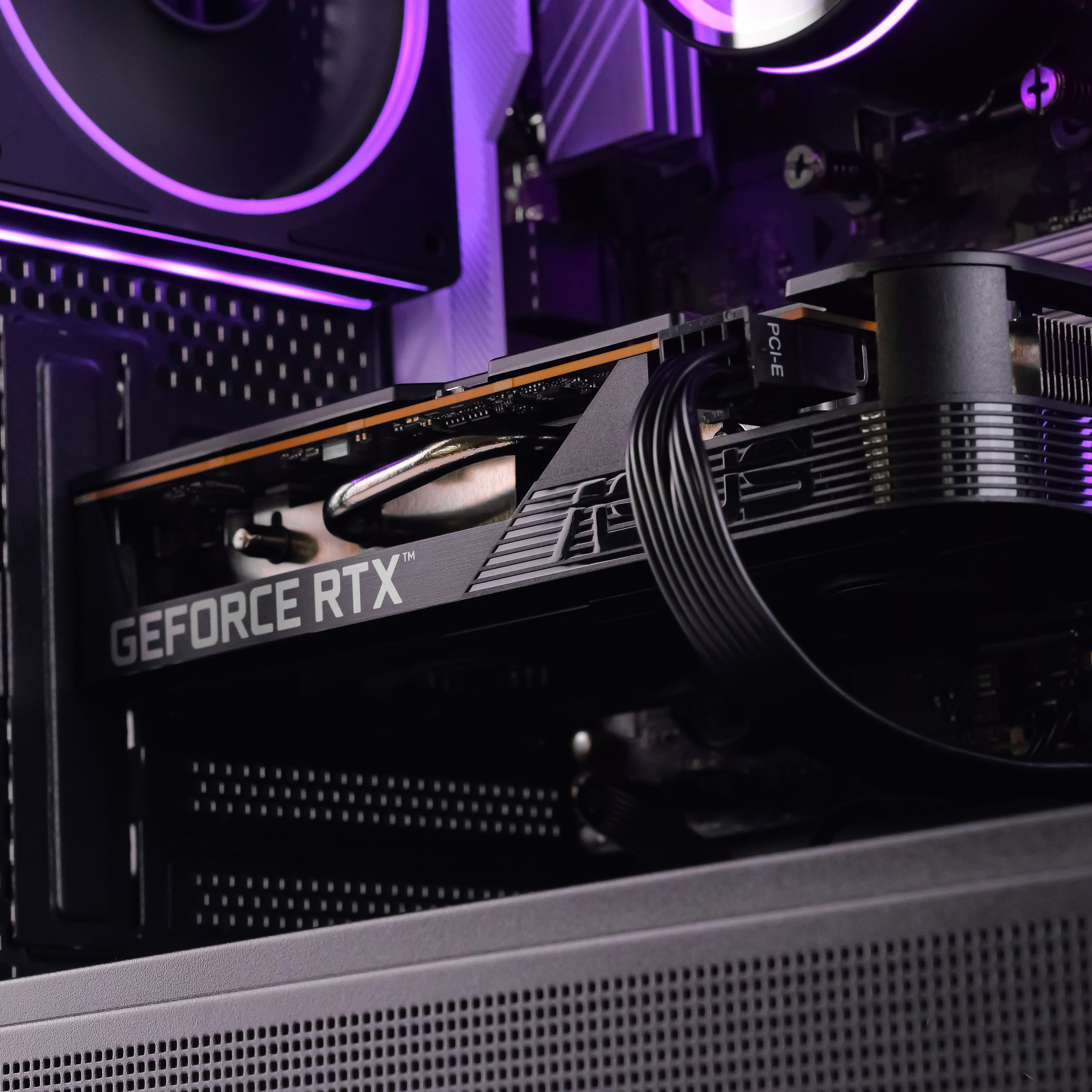 ASCENDANT: RYZEN 7 7700 | RTX 5050