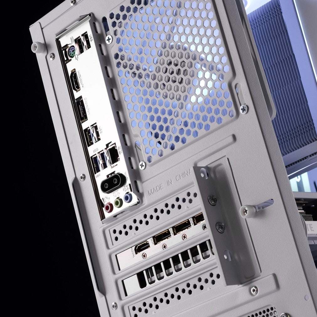 FURY LITE: RYZEN 5 5600 | RTX 5060