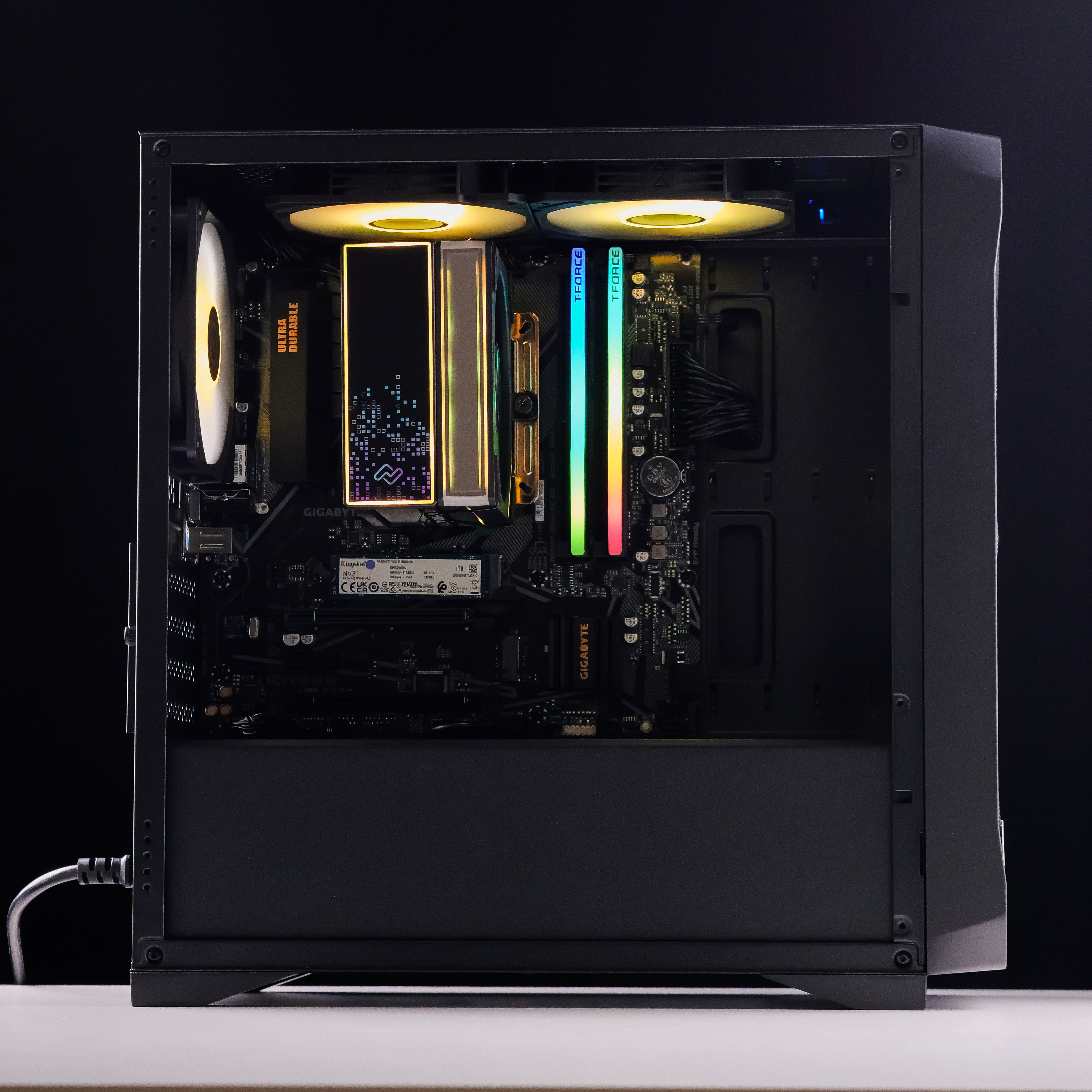 DARK REIGN: RYZEN 5 5600GT | 16GB RAM
