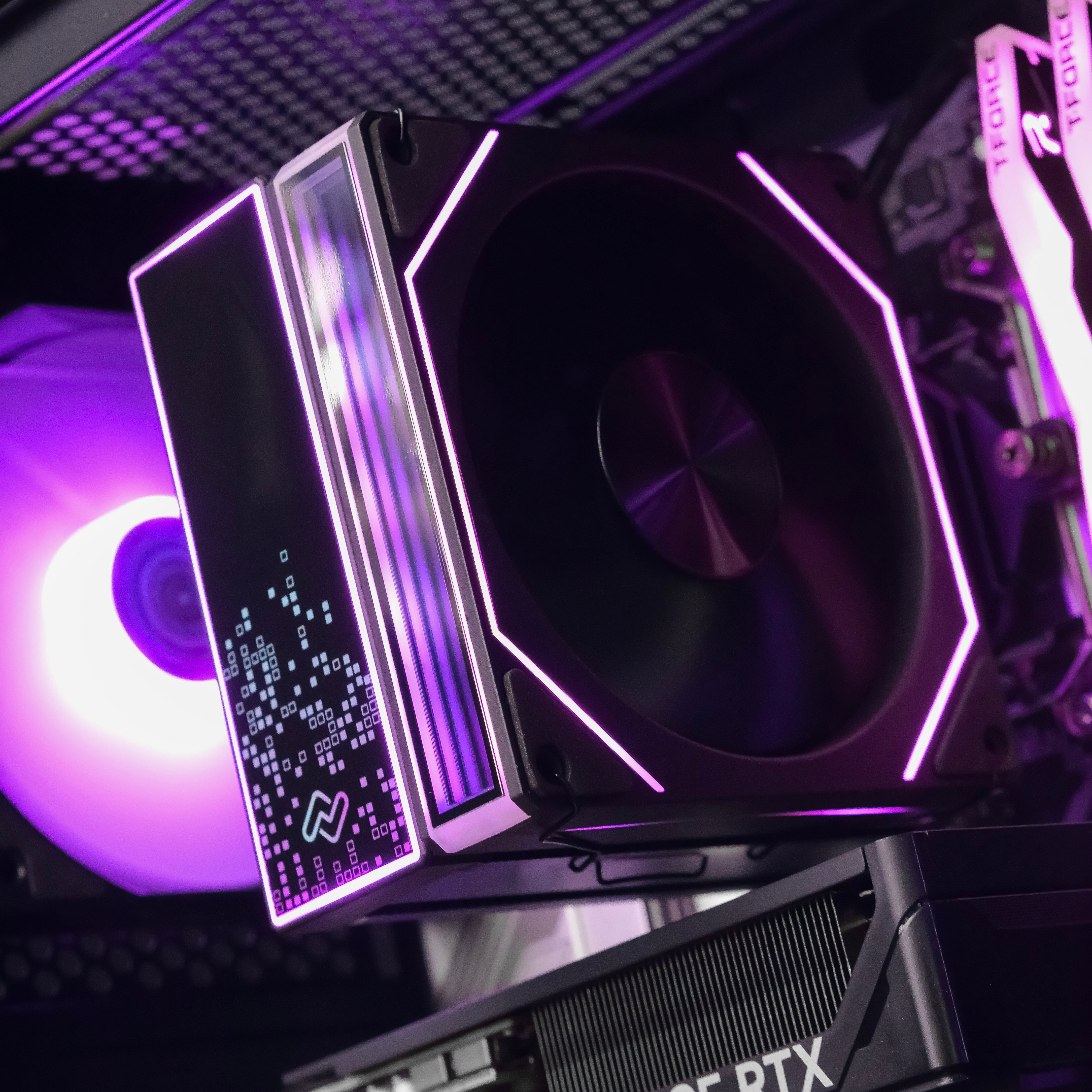 KARRIE BOLT: RYZEN 5 7500F | RTX 5060
