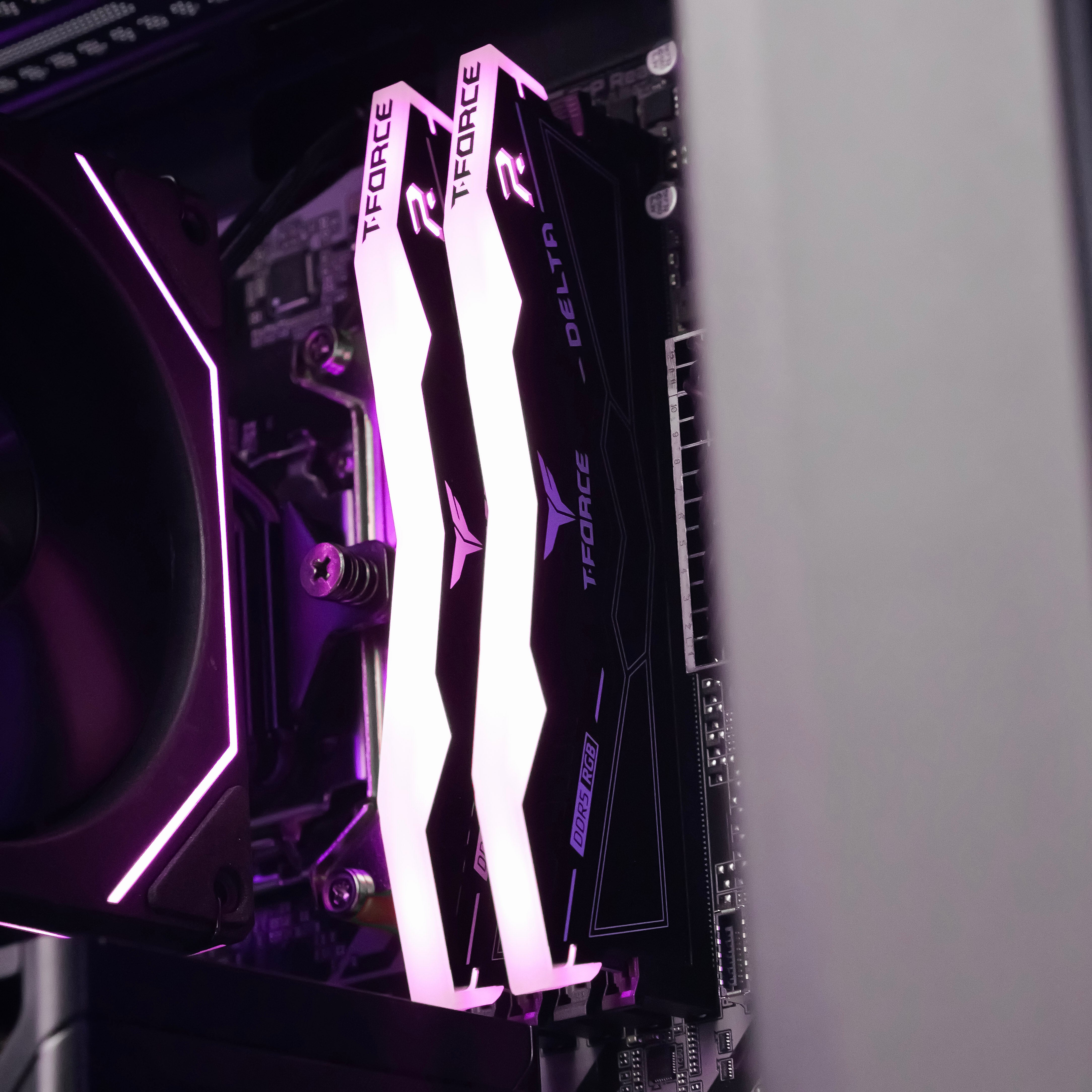 KARRIE BOLT: RYZEN 5 7500F | RTX 5060