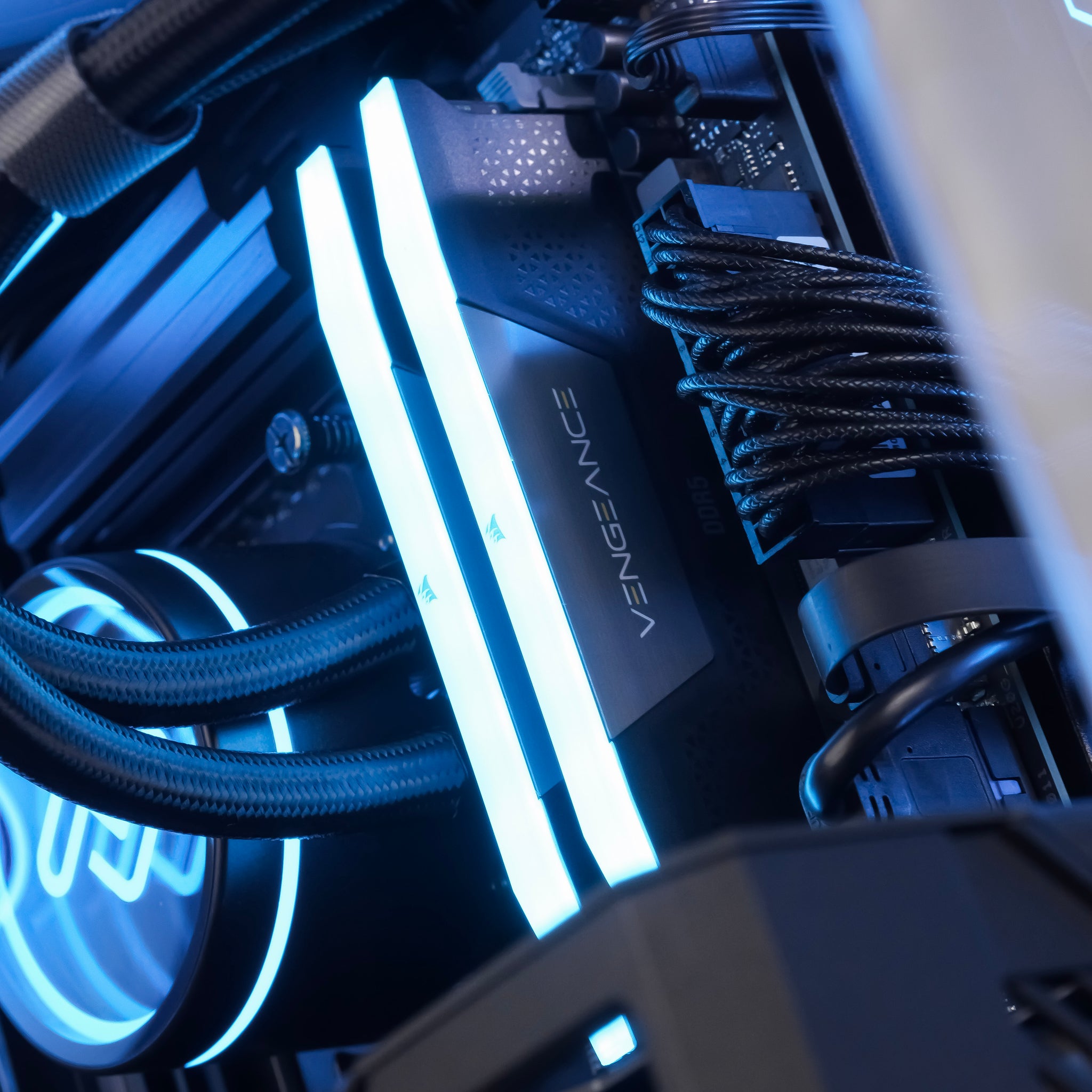 IRON BEAST: RYZEN 7 9850X3D | RX 9070 XT