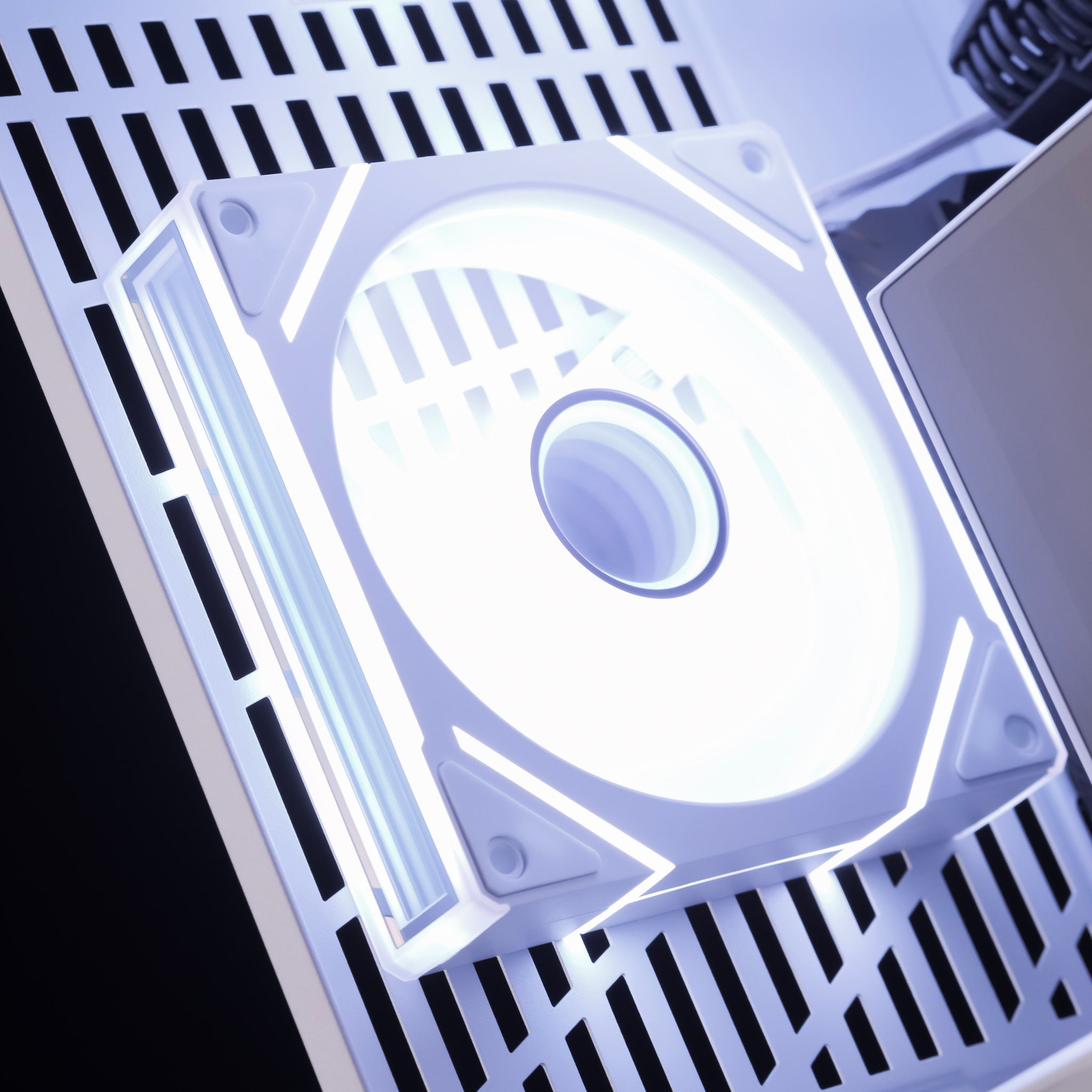 IMPERIUM FROST: RYZEN 9 9950X3D | RTX 5090