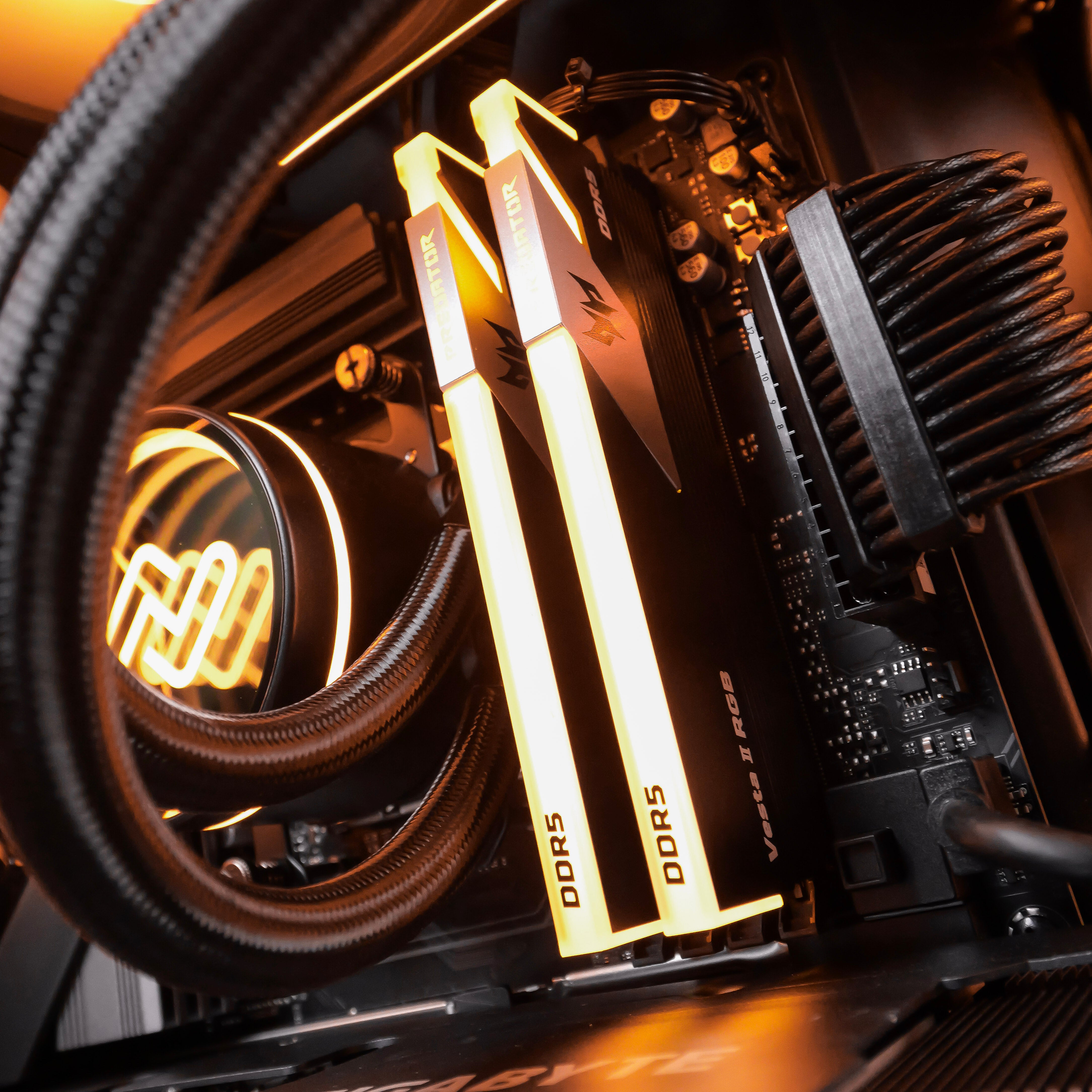 CELESTIAL: RYZEN 7 7800X3D | RTX 5090