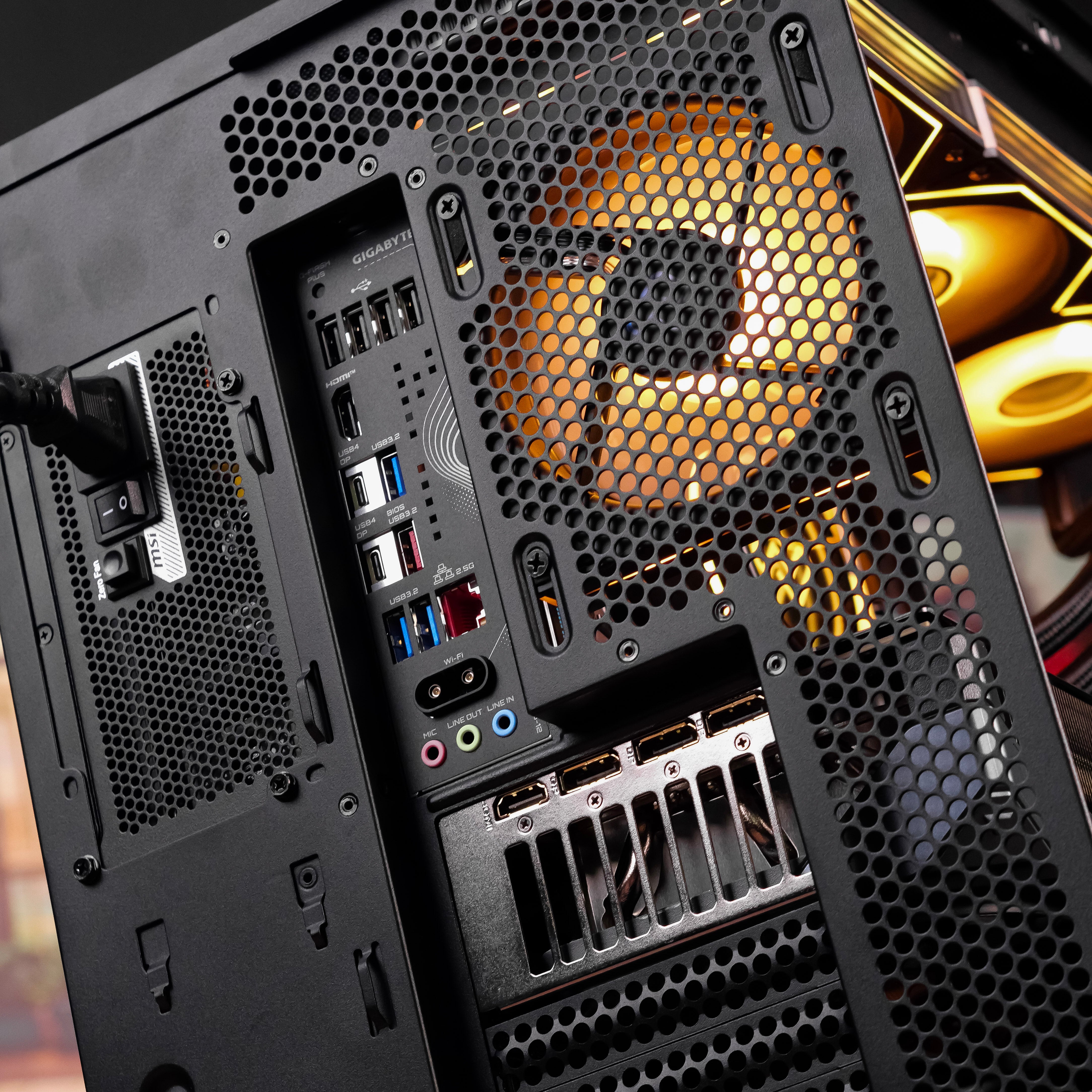 CELESTIAL: RYZEN 7 7800X3D | RTX 5090