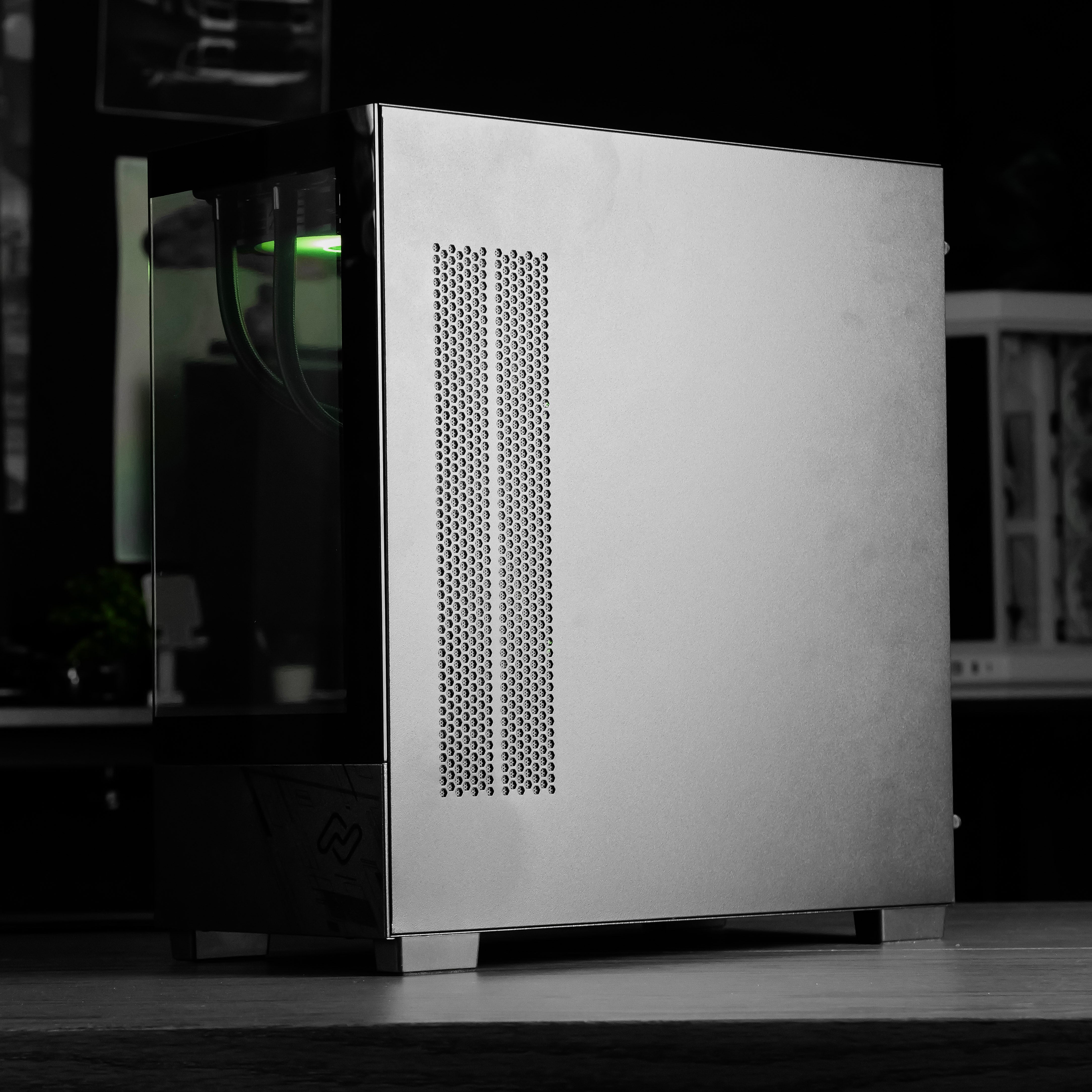 VENGEANCE: RYZEN 7 7800X3D | RTX 5070