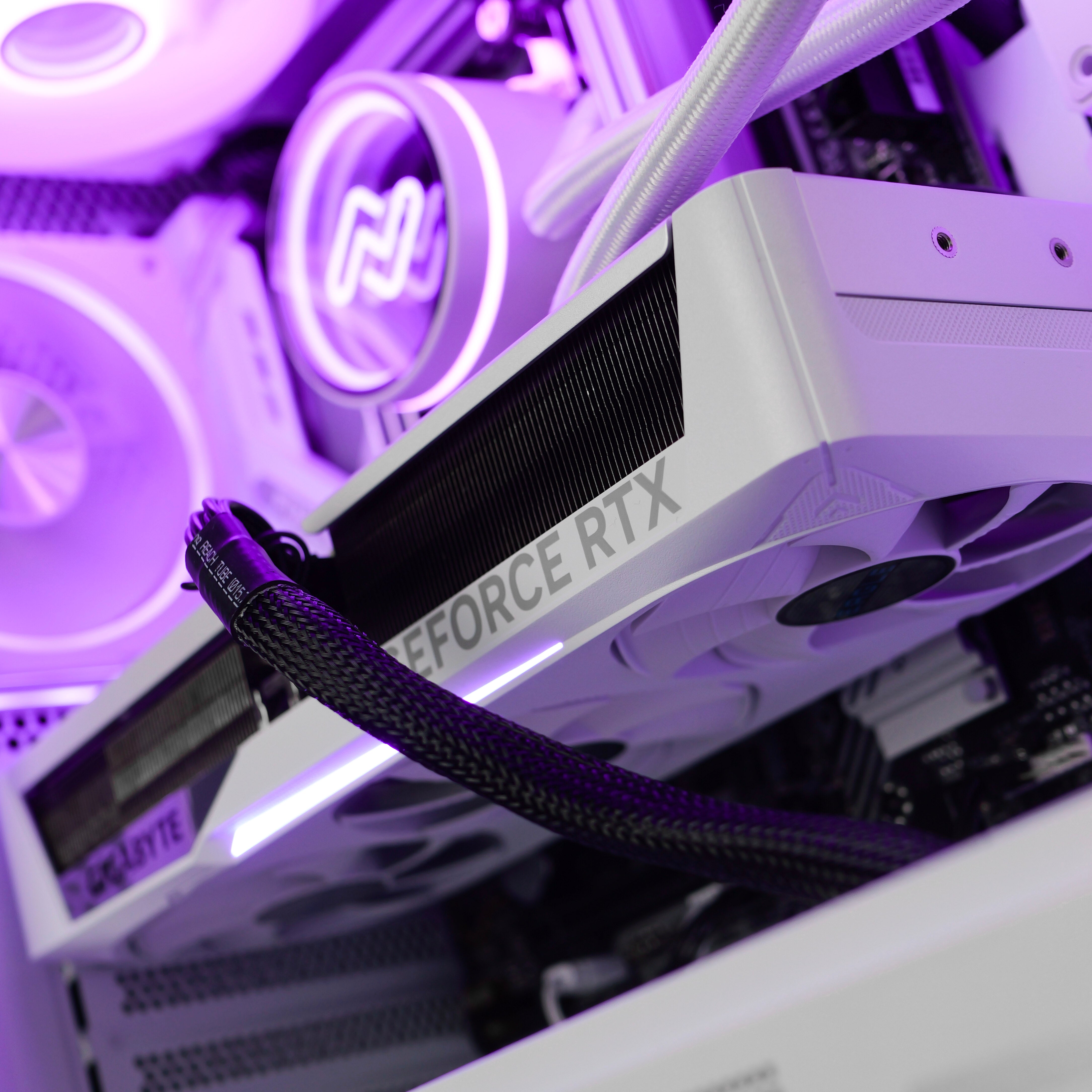 REDEMPTION: RYZEN 7 7800X3D | RTX 5070