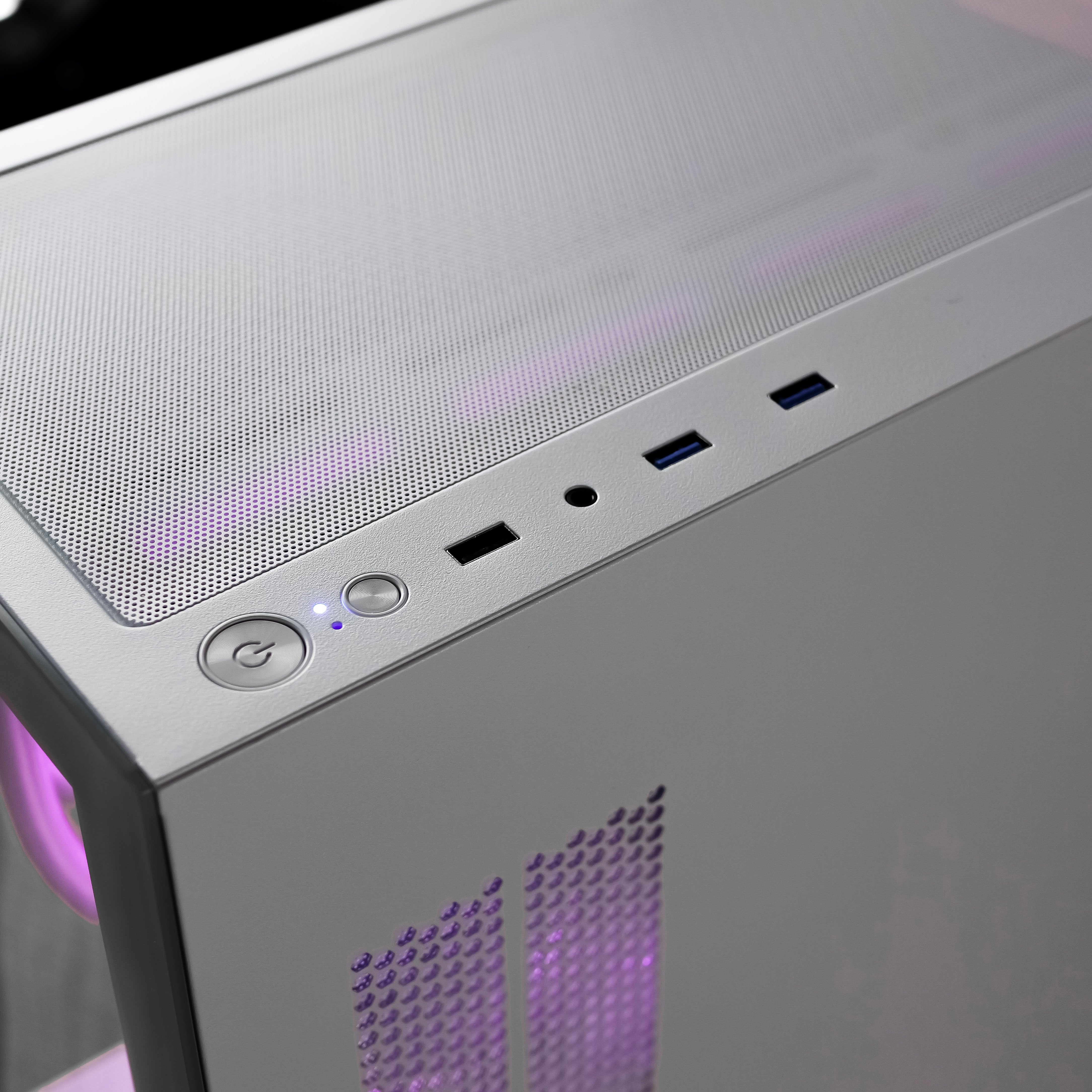 REDEMPTION: RYZEN 7 7800X3D | RTX 5070