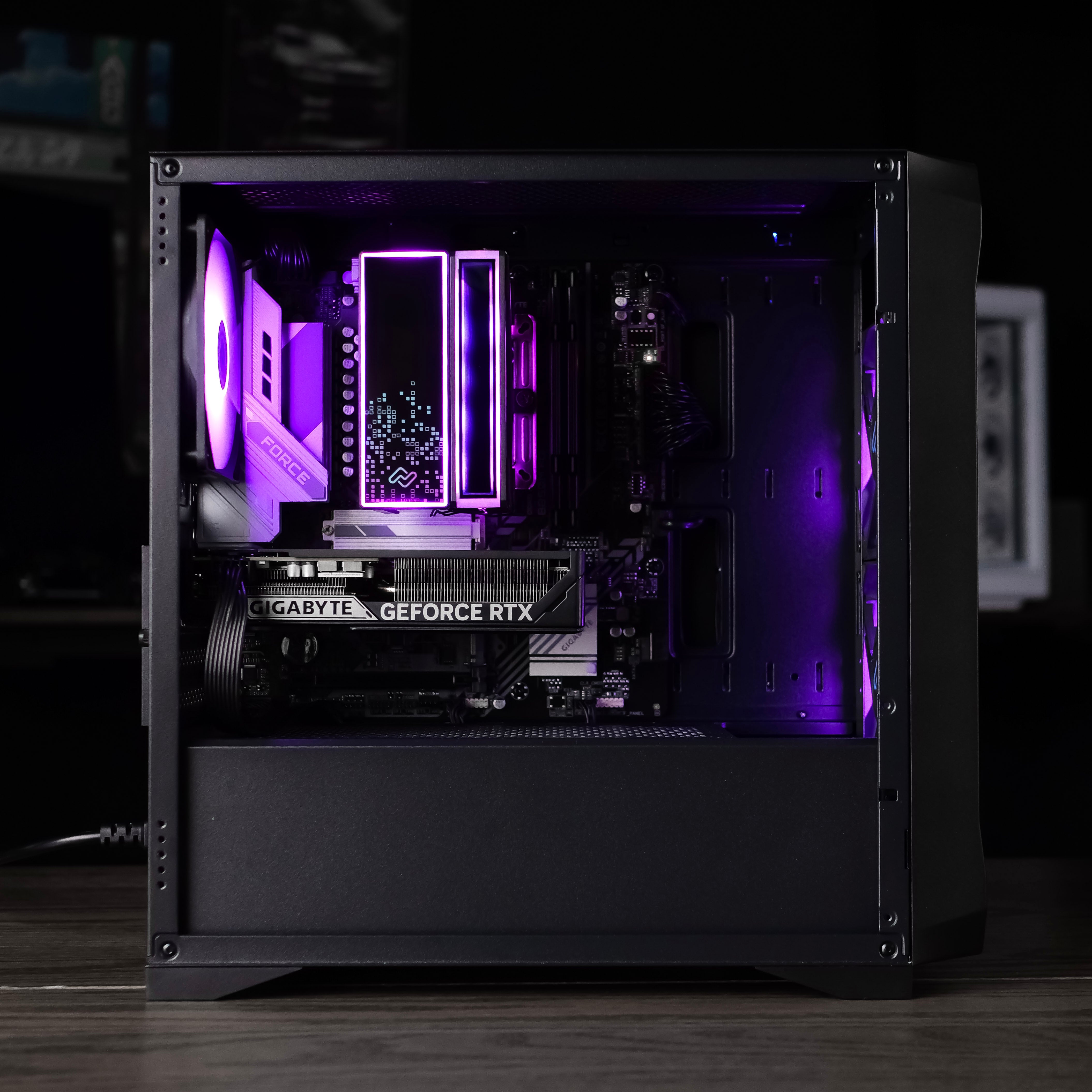 KARRIE BOLT: RYZEN 5 7500F | RTX 5060