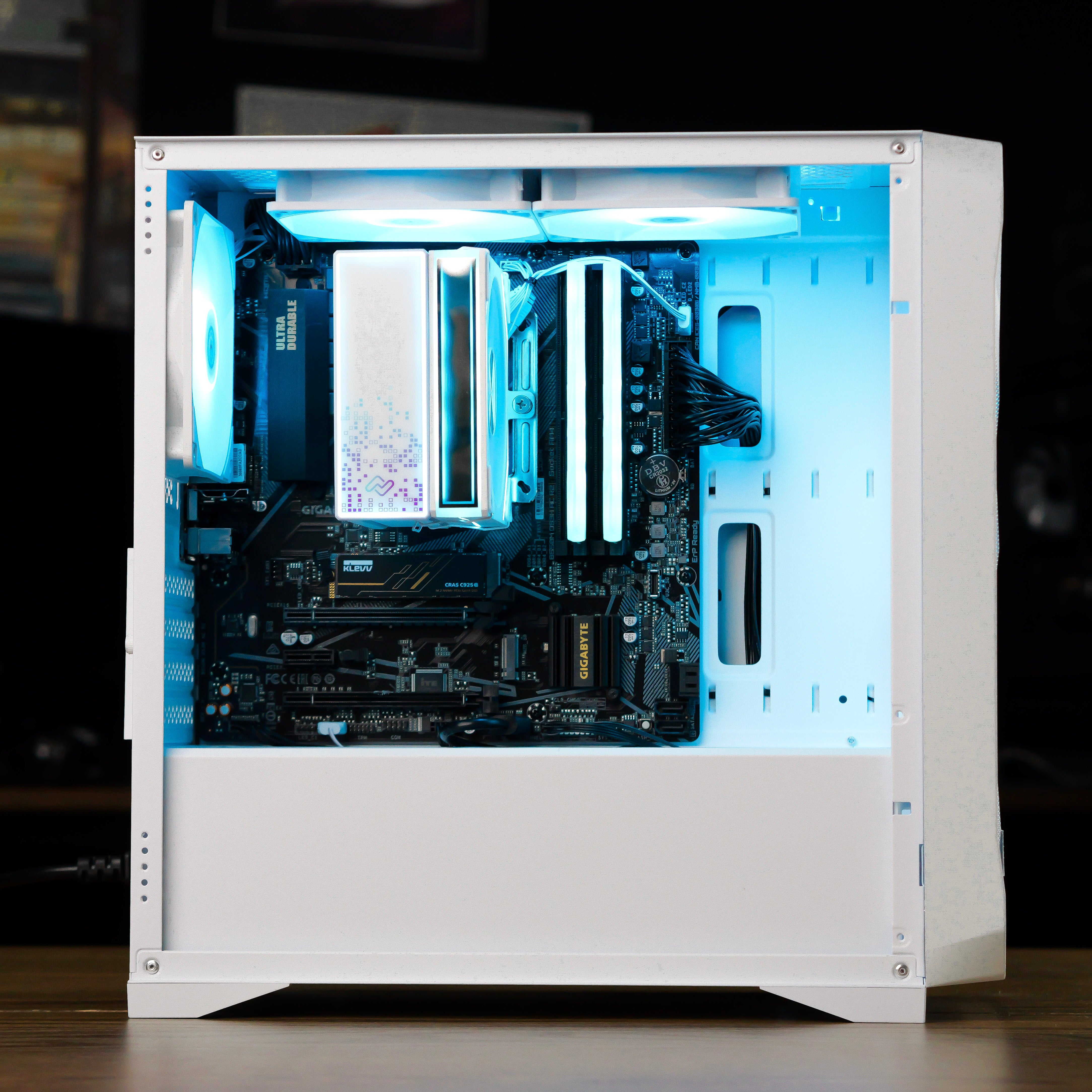 COSMIC PRO: RYZEN 5 5600GT | 16GB RAM