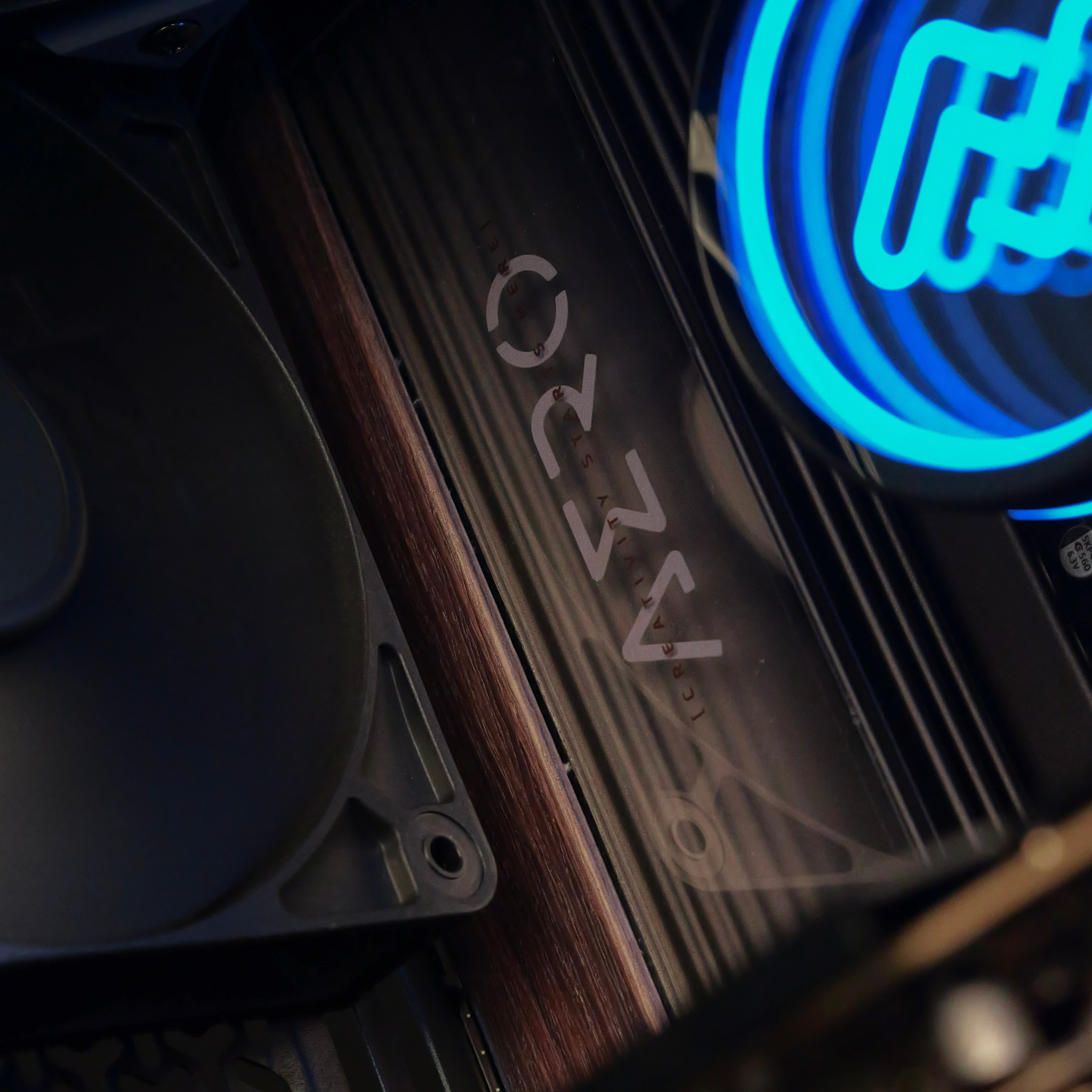 ARTISAN MAX: RYZEN 9 9950X3D | RTX 5090