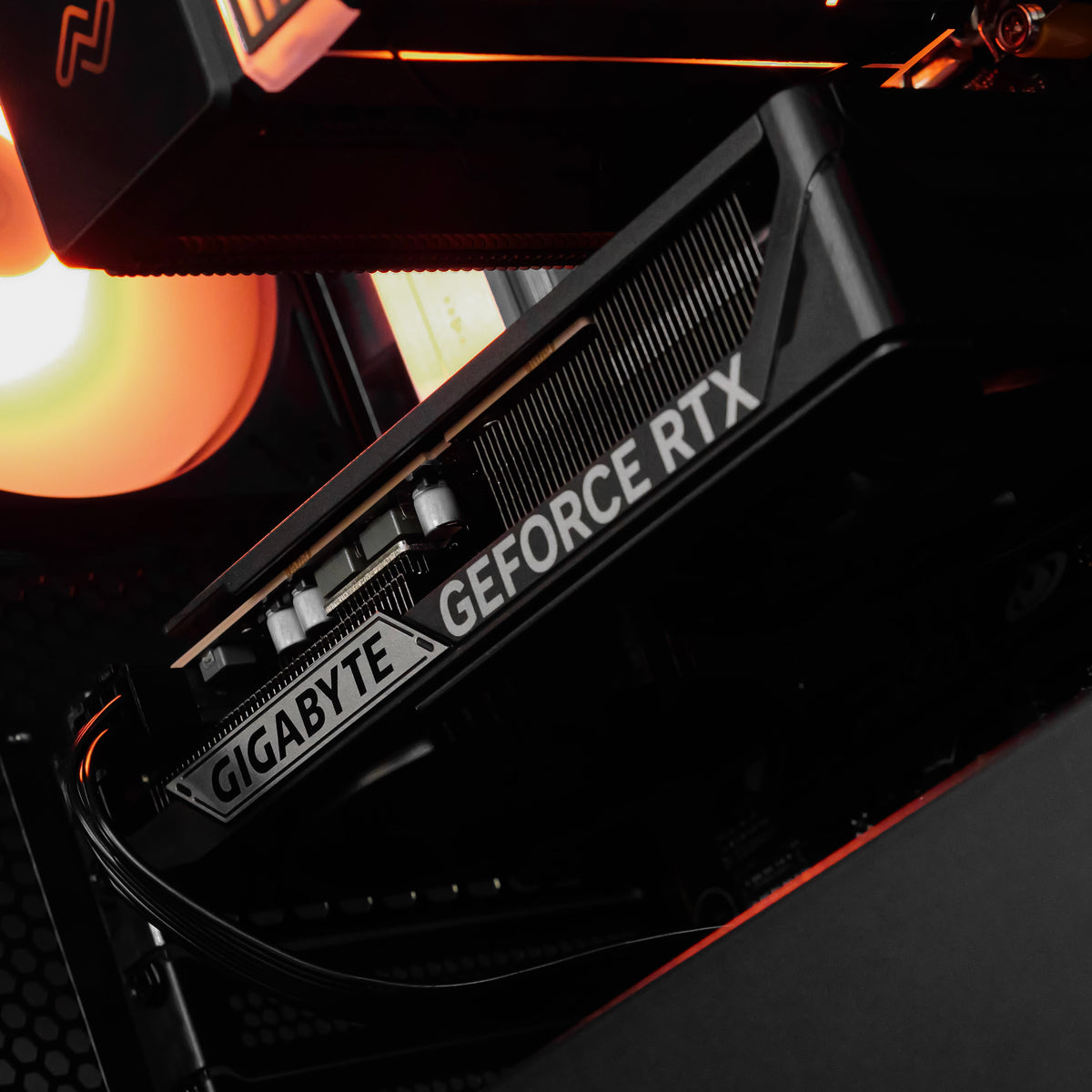 SLATE: RYZEN 5 7500F | RTX 5060