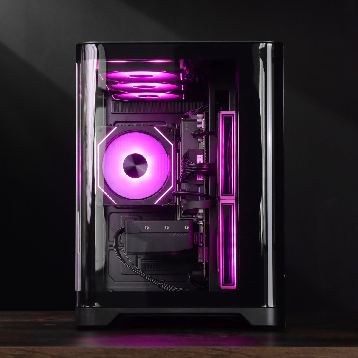 HEXACORE: RYZEN 5 7500F | RTX 5070