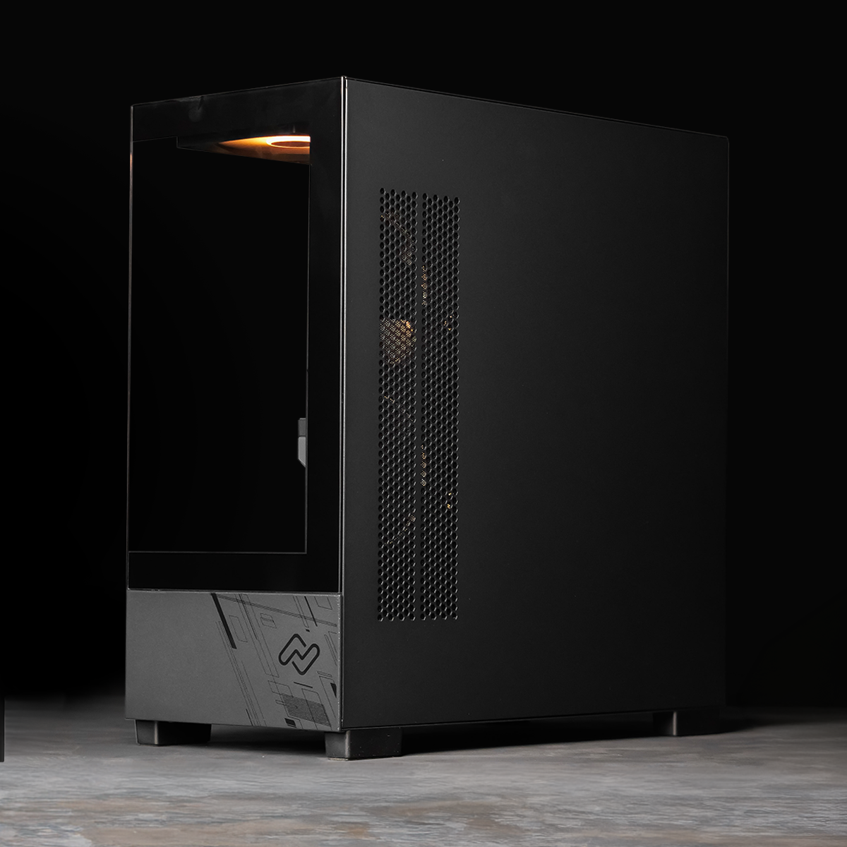 SOVEREIGN: RYZEN 7 7700 | RX 9070 GRE