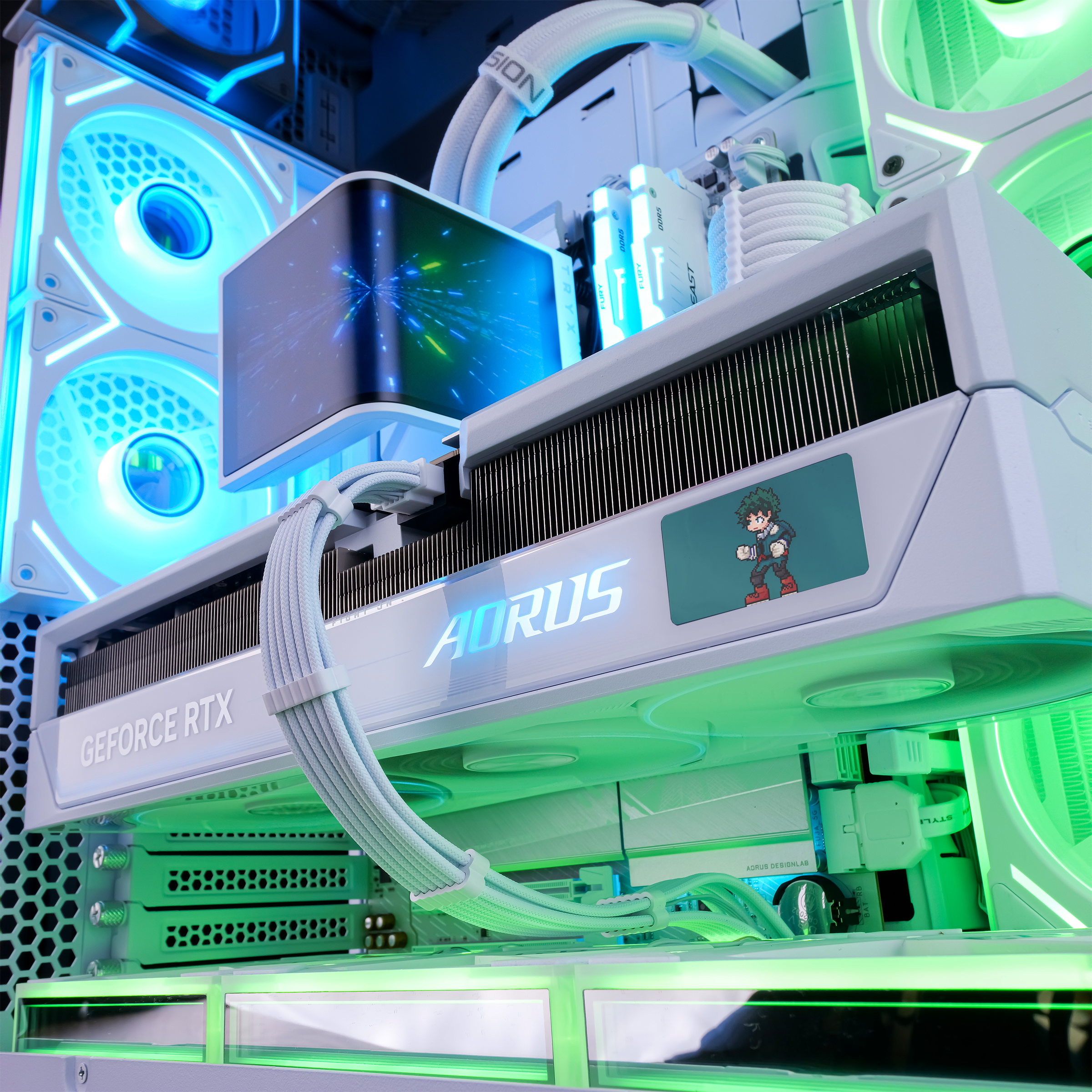 NEON LANTERN: RYZEN 9 9950X3D | RTX 5090