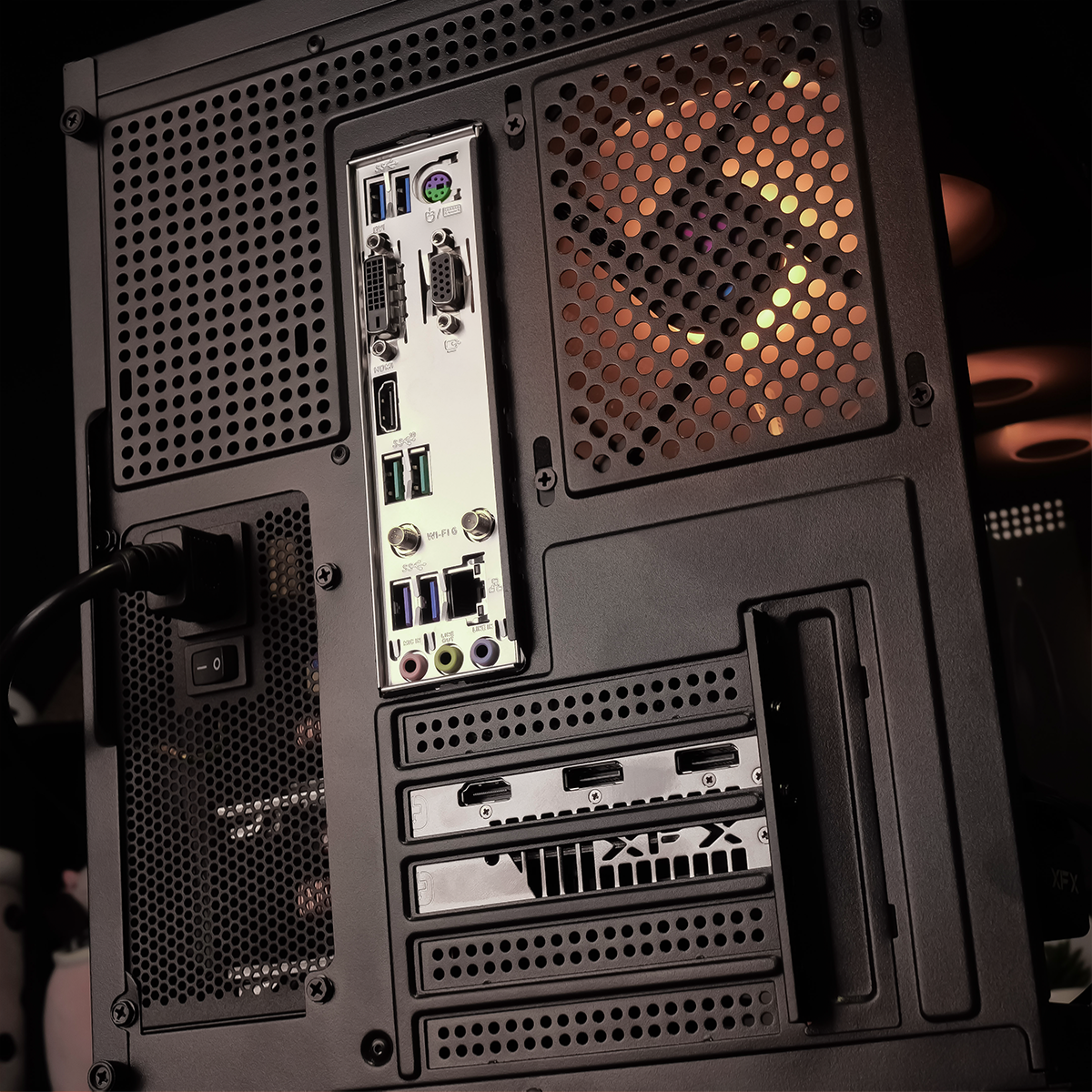 PANTHEON: RYZEN 5 5600 | RX 9060