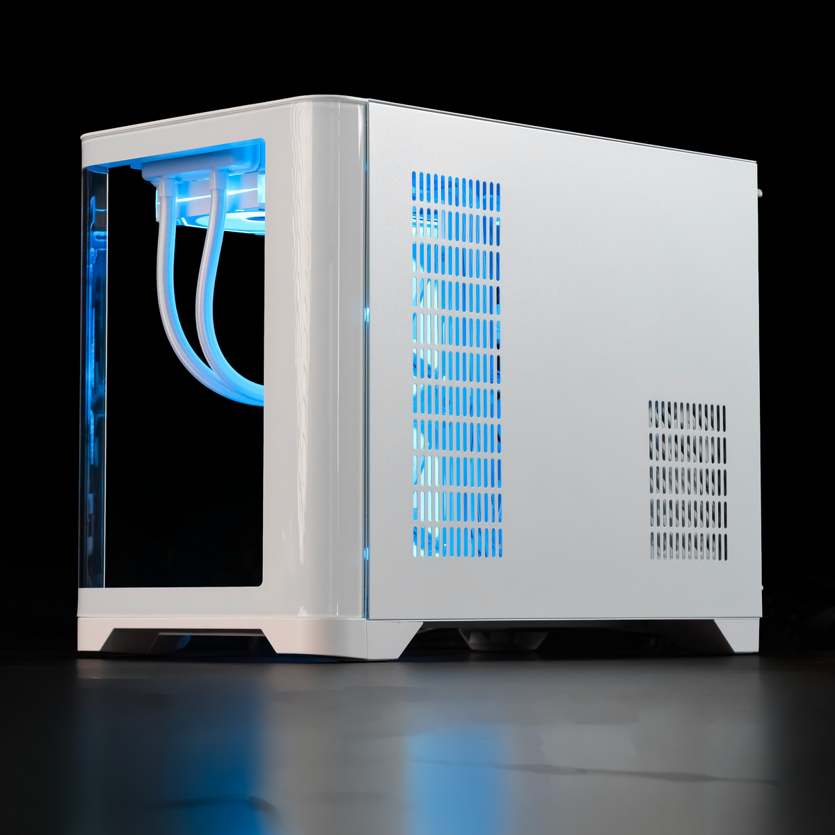 CLOUD PRO: RYZEN 5 5600 | RX 9060 XT - 16GB